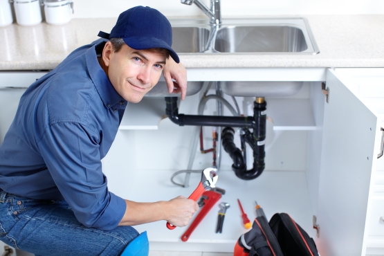 PipePros Heating team member at work